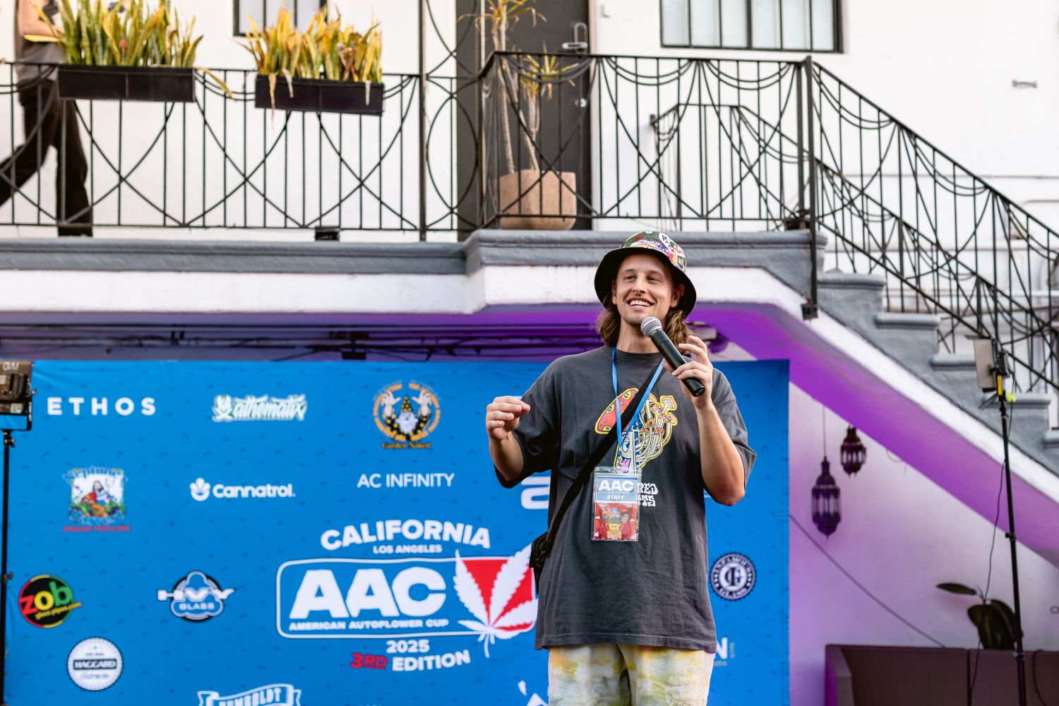 _V7A2116.jpgStoney McBlaze stand up american autoflower cup Stoney McBlaze stand up american autoflower cup