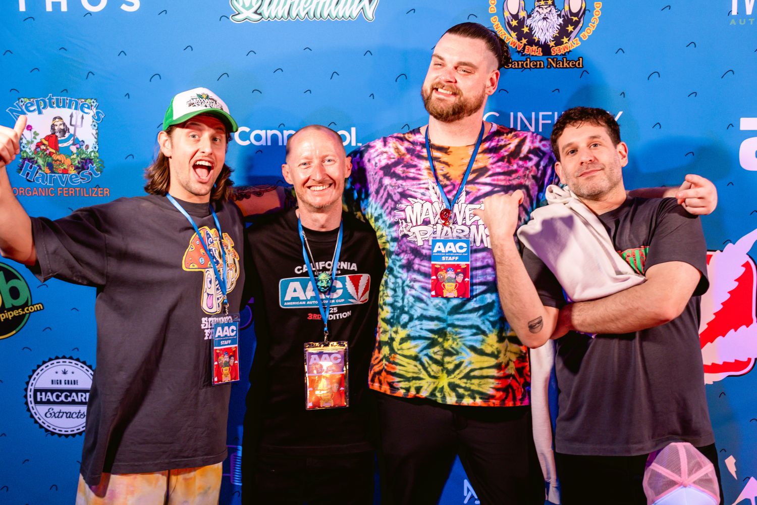 maxwell pharms stoney mcblaze jeremy norrie and mike glazer american autoflower cup maxwell pharms stoney mcblaze jeremy norrie and mike glazer american autoflower cup